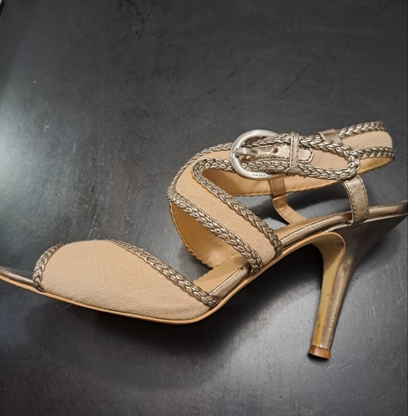 Tahari Lima Sling Back Heeled Sandals   Size 10M - Picture 5 of 14